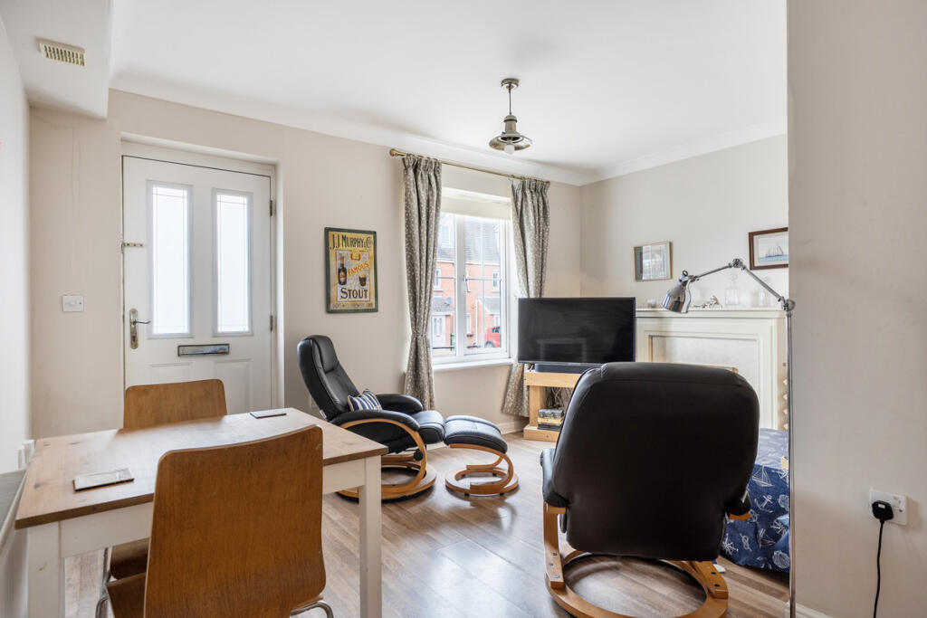 Apartment in Eastleigh, Hamble-le-Rice - View 4