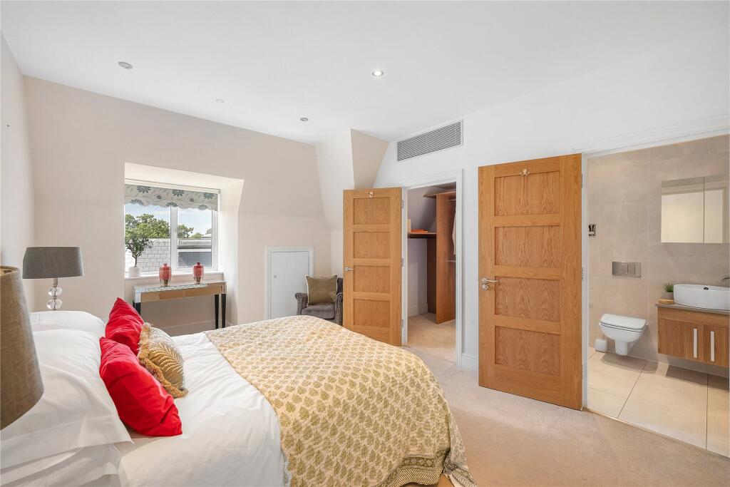Apartment in London - More