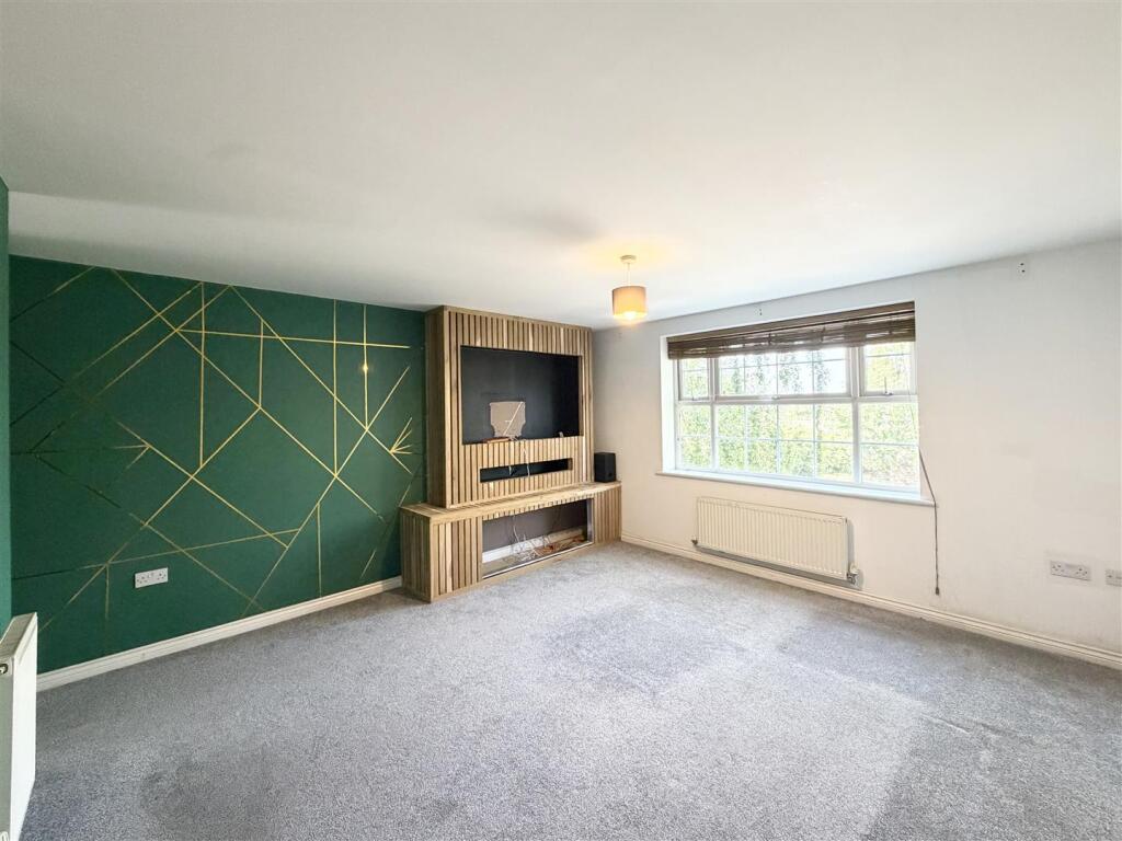 Apartment in Gloucester, Kingsway, Quedgeley - View 2