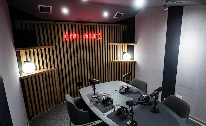 Studio 002.jpeg