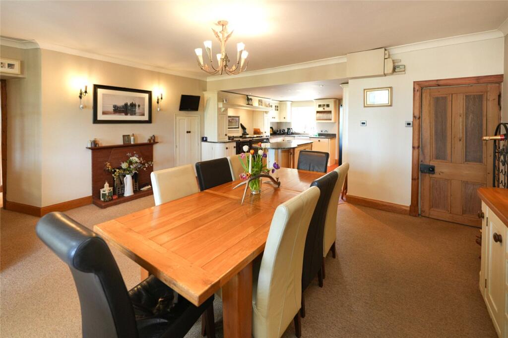 House in Port Logan, Dumfries and Galloway - More