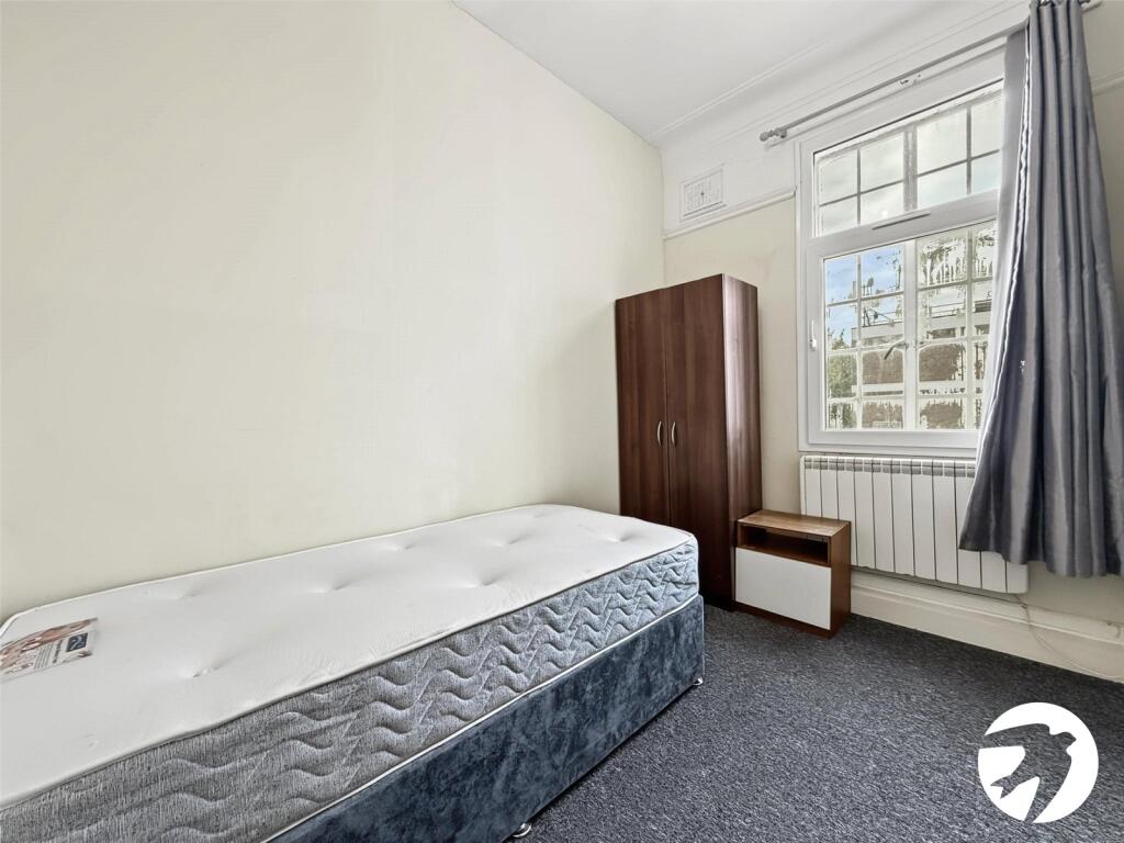 Apartment in Rochester - View 5