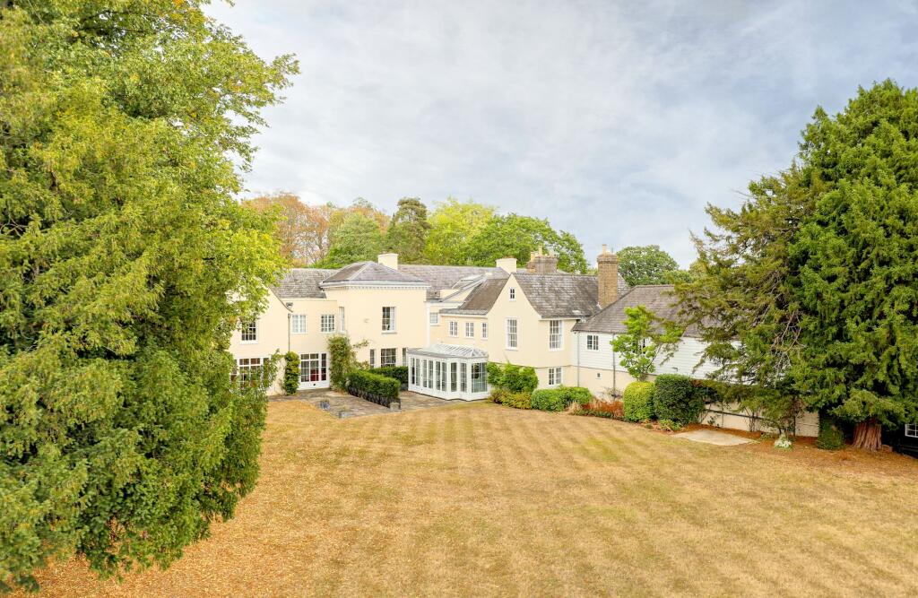 House in East Hertfordshire, Wareside - View 2