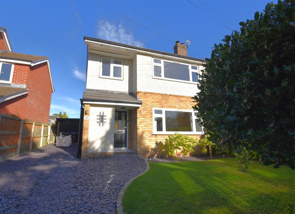 Main image of property: The Quillet, Neston