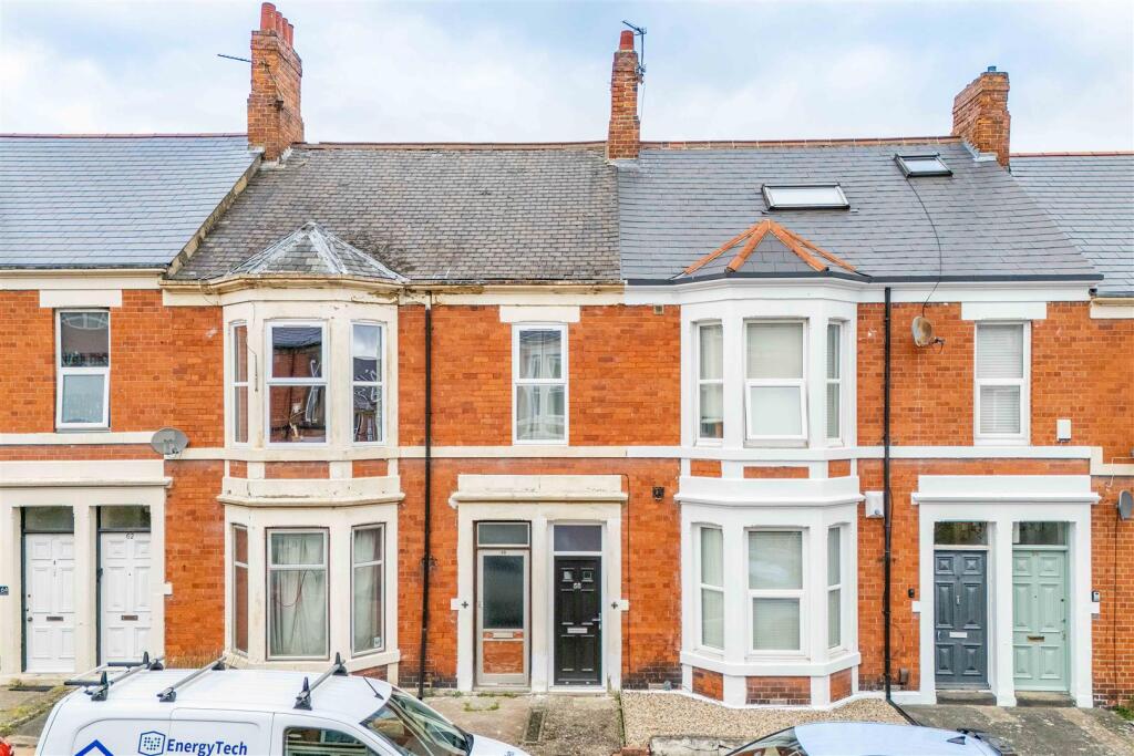 2-bed flat on Coniston Avenue, West Jesmond, Newcastle Upon Tyne, £125,000