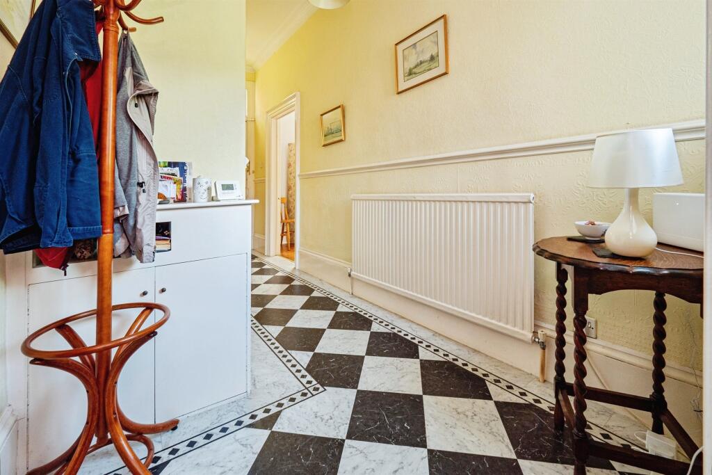 House in Hornsea, East Riding of Yorkshire - View 4