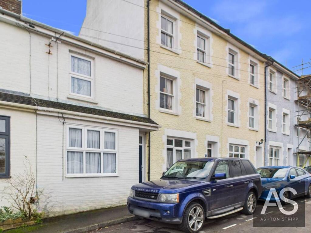 Main image of property: St. Marys Terrace, Battle, TN33