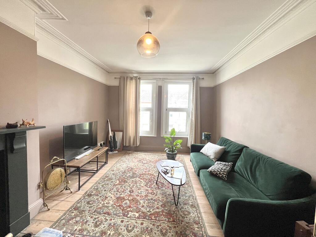 Apartment in Plymouth, Lipson - View 3