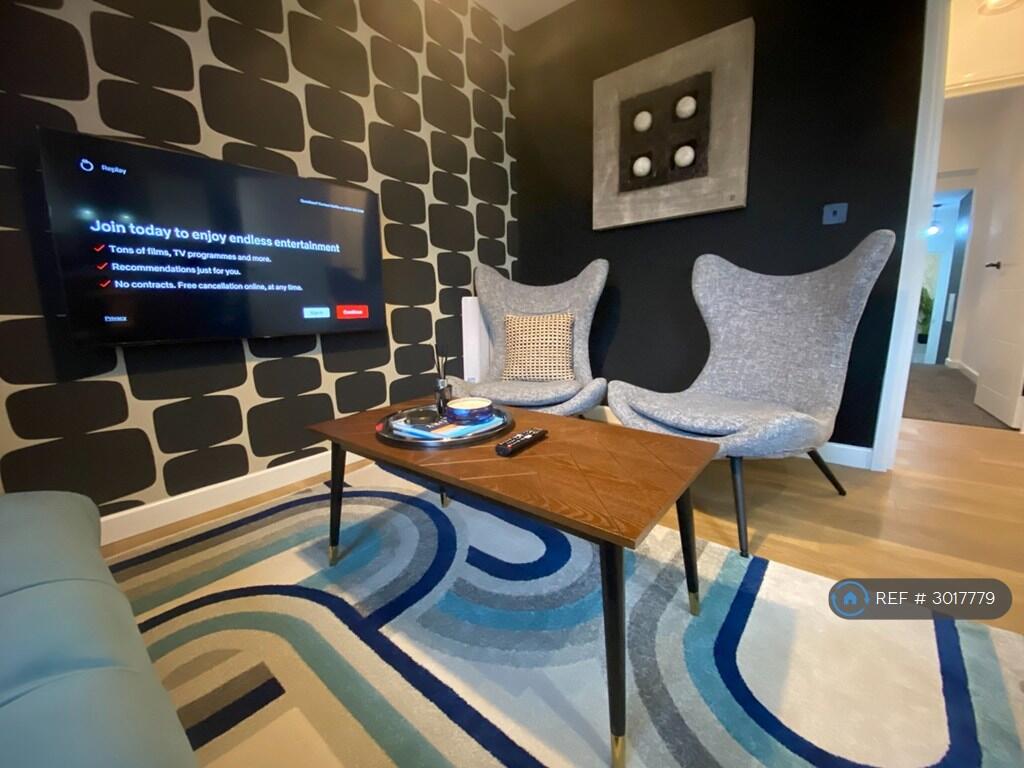 Apartment in Manchester - View 5