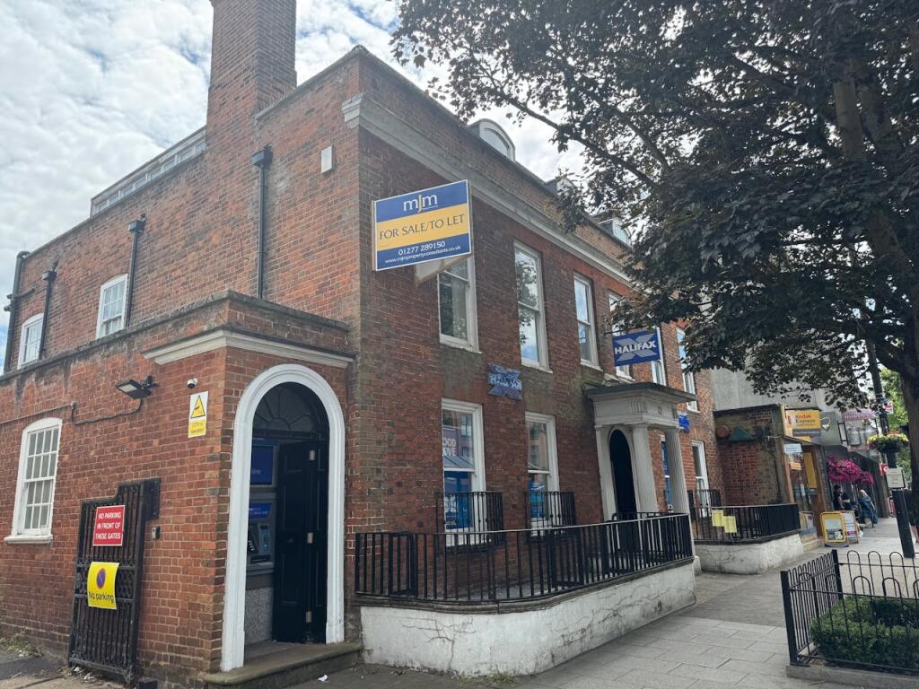 Main image of property: 12 High Street, Brentwood, CM14 4AE