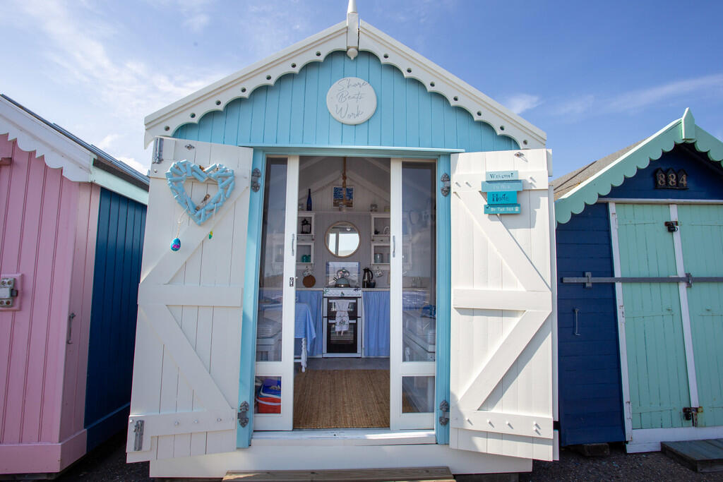 Main image of property: Beach Hut  883