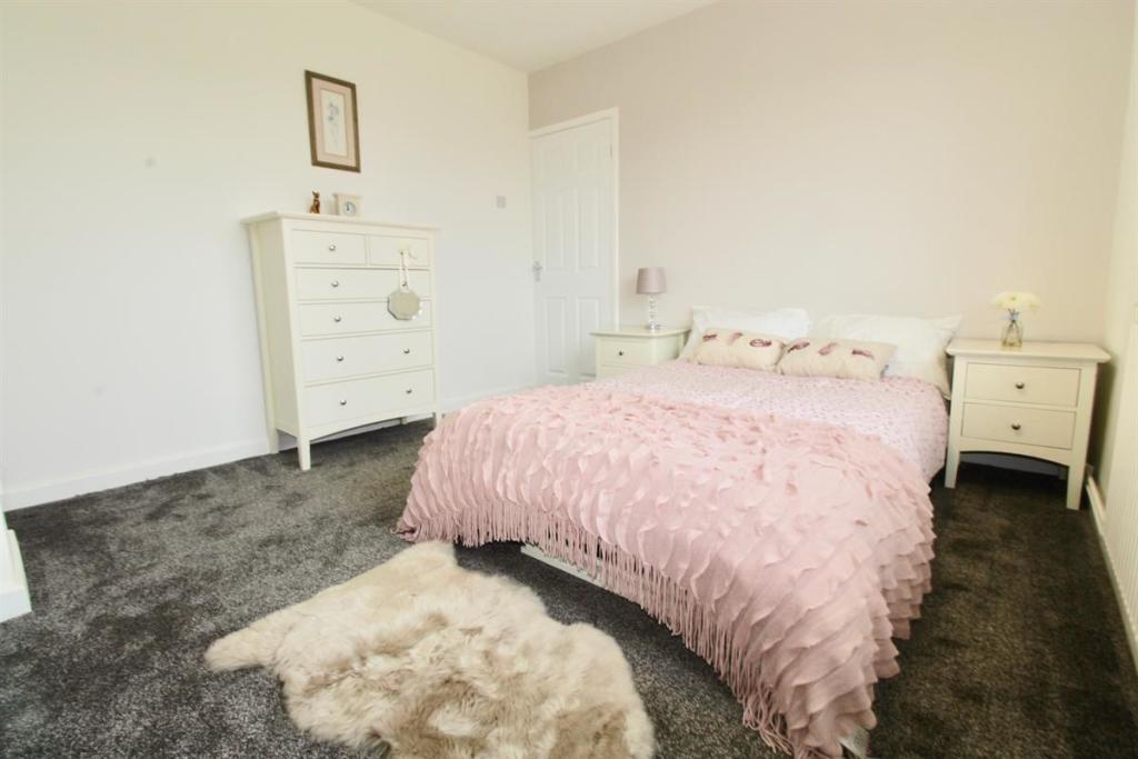 House in Peterborough - View 5