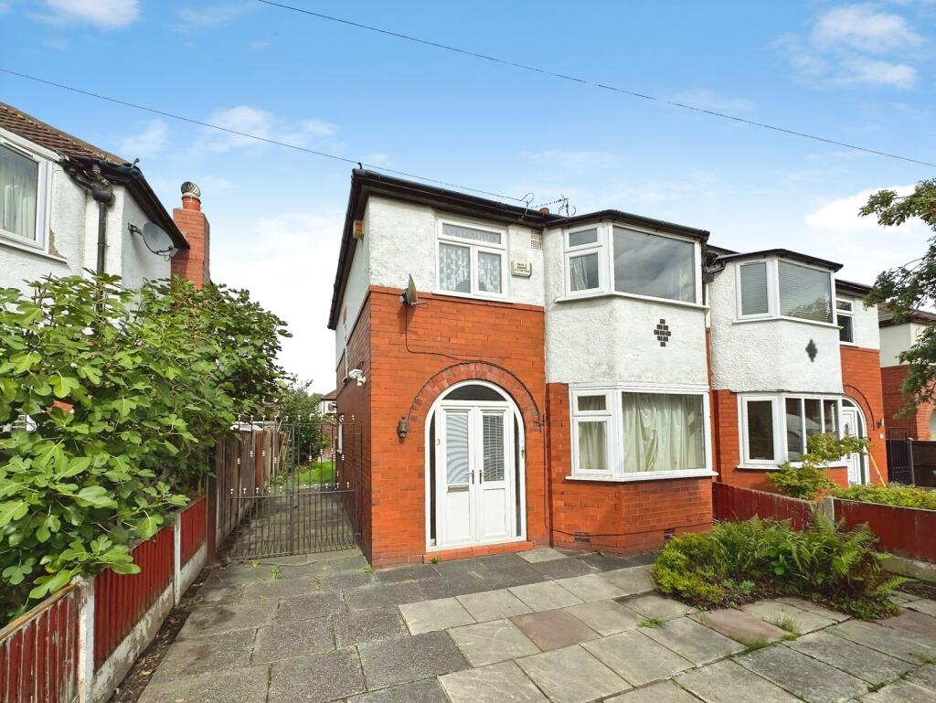 Main image of property: Woodford Gardens, Didsbury, Manchester, M20