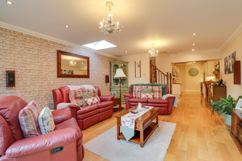 Obelisk Road, Woolston photo 3