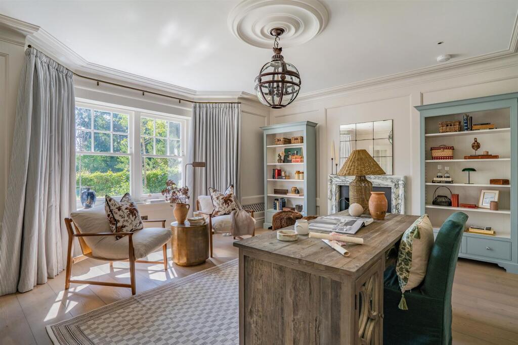 House in South Oxfordshire, Shiplake - More