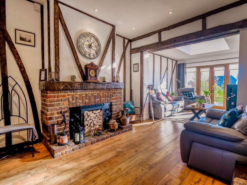 Rayleigh Road, Leigh-On-Sea, SS9 photo 4