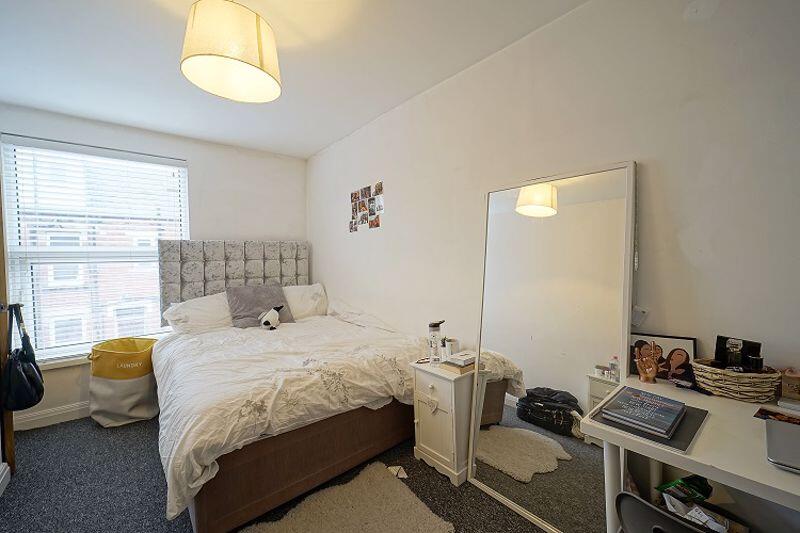 House in Leeds - View 5