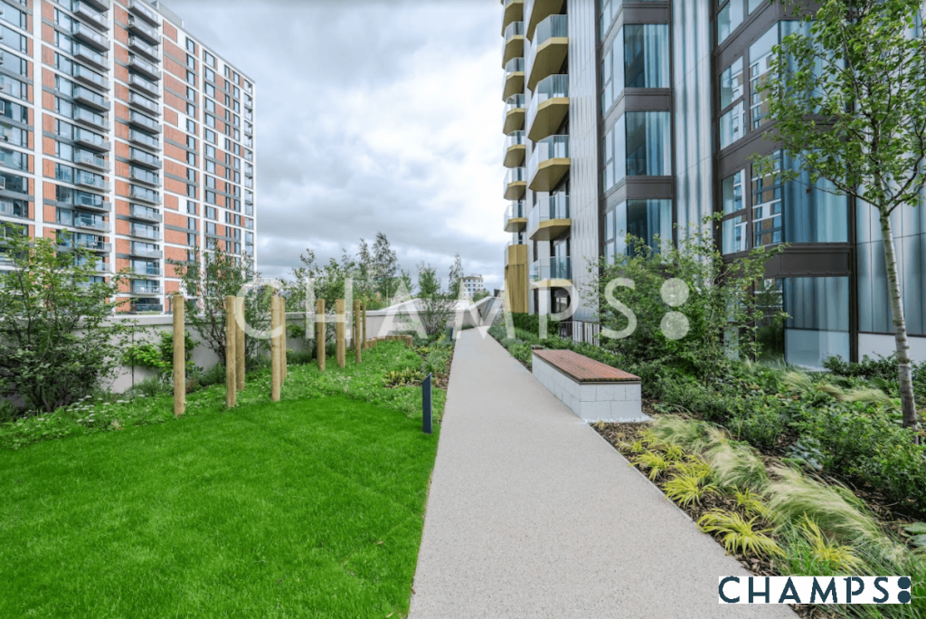 Apartment in London - More