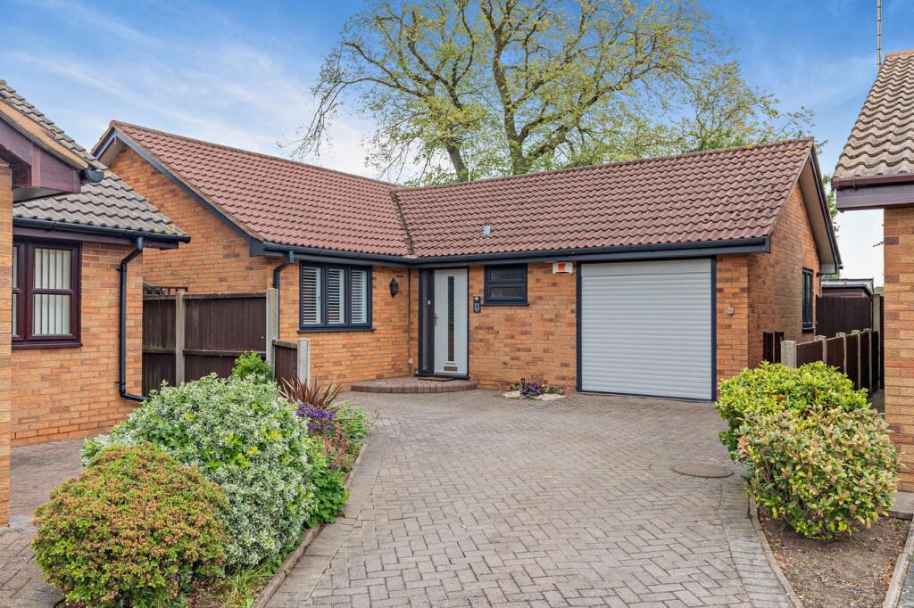 Main image of property: Oakwood Close, Hatton, Derby, DE65