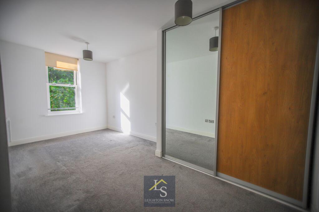 Apartment in Stockport - More