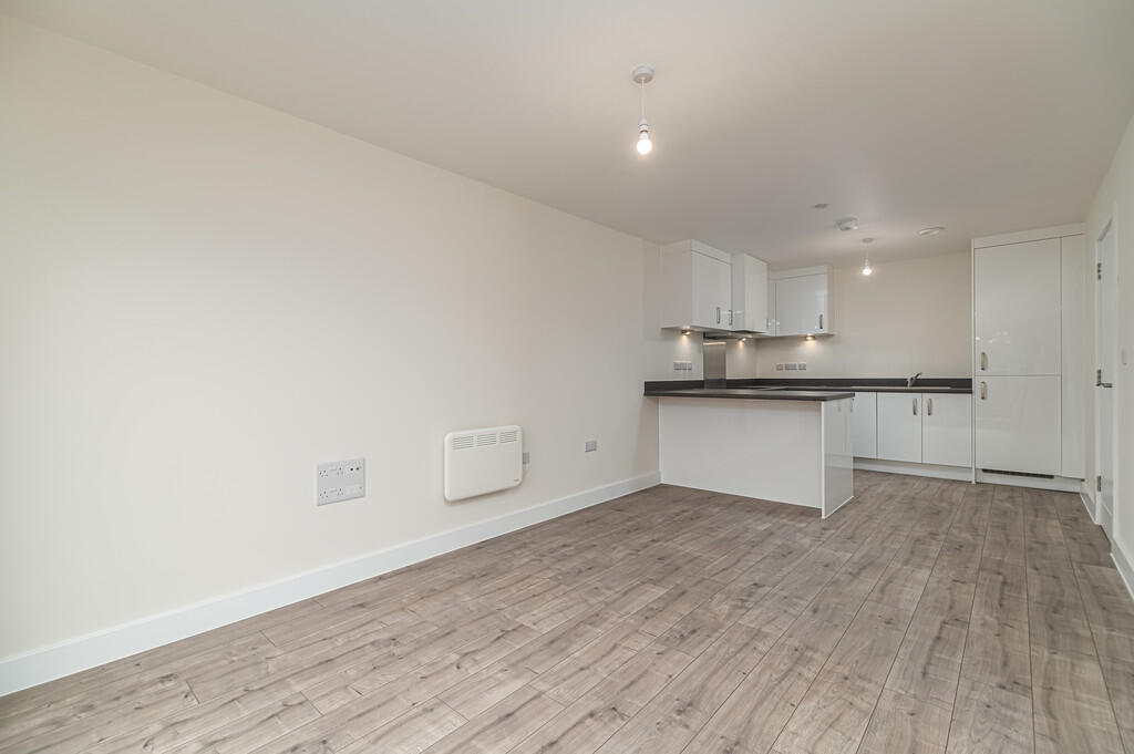 Apartment in Hunslet House, North Northamptonshire - View 3