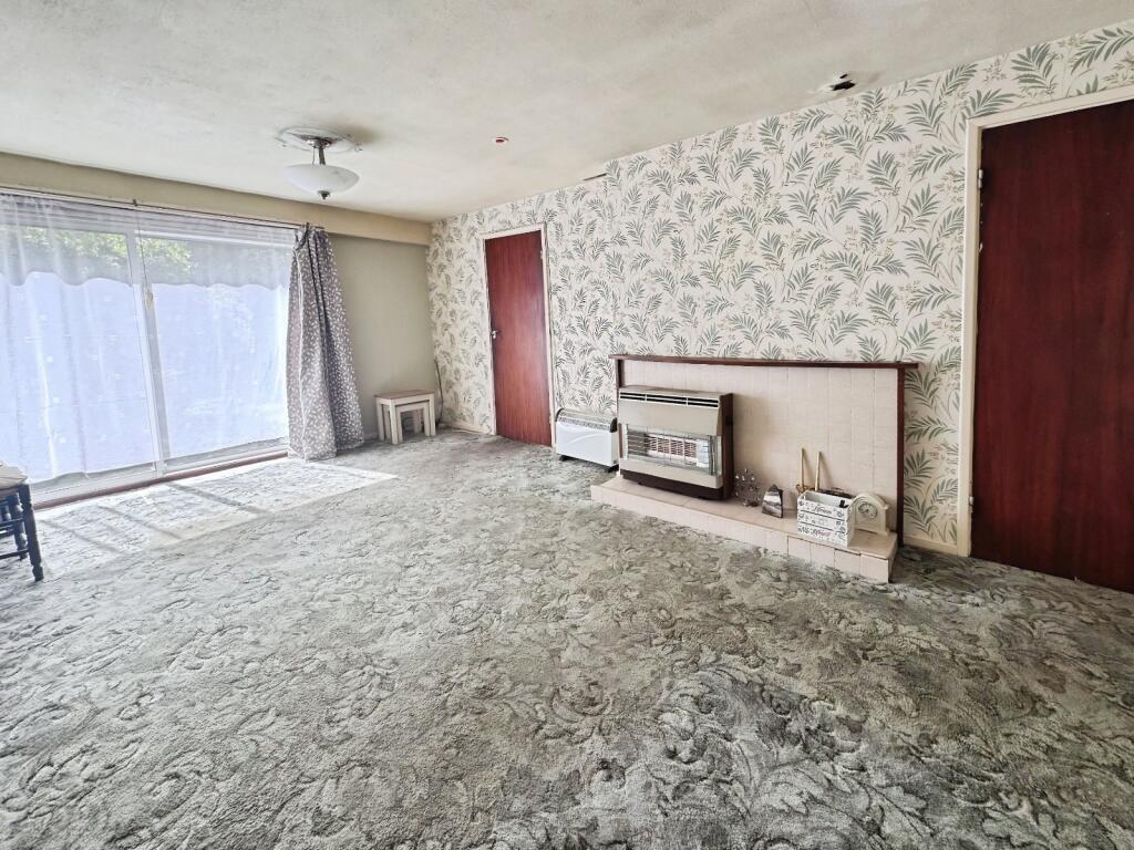 Penn Grove, Liversedge, WF15 photo 2