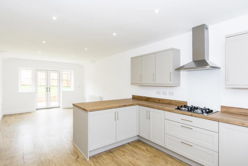 Bramble Road, Lutterworth photo 3