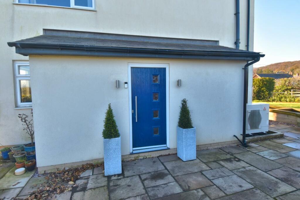 House in Wrexham, Hope - View 4
