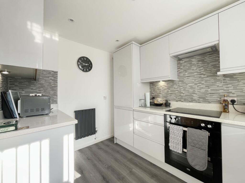 House in Wolverhampton, West Midlands - View 3