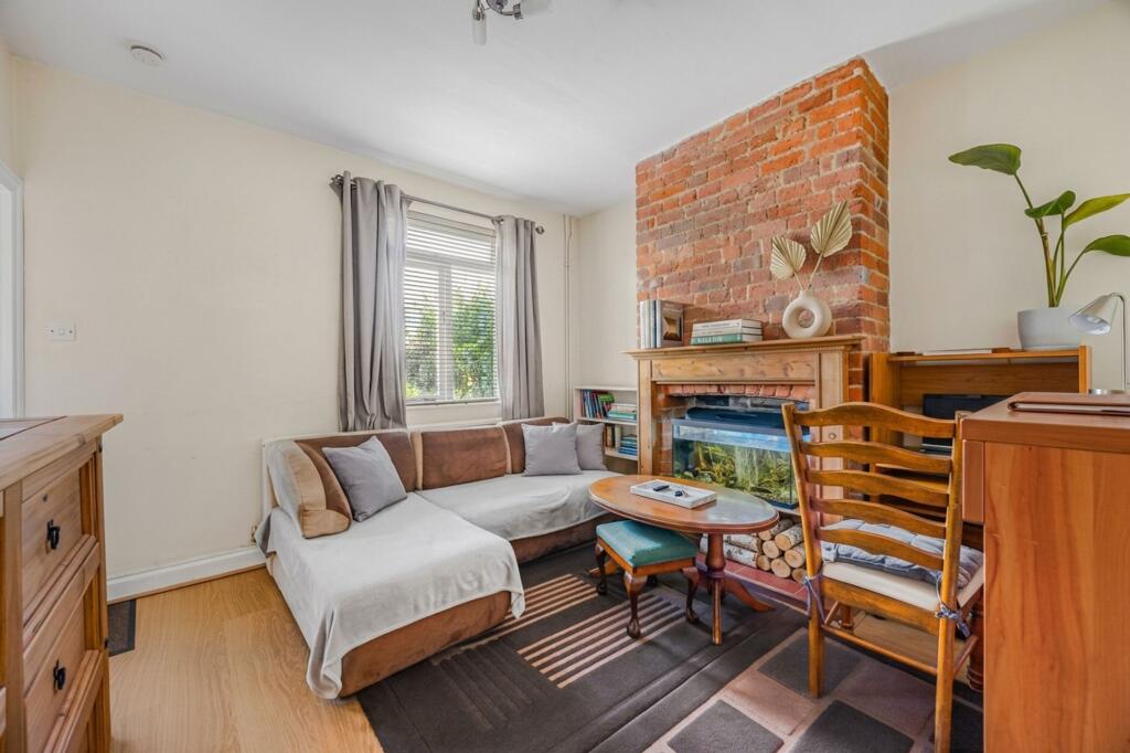 Reading Road, Henley-On-Thames, RG9 - View 4