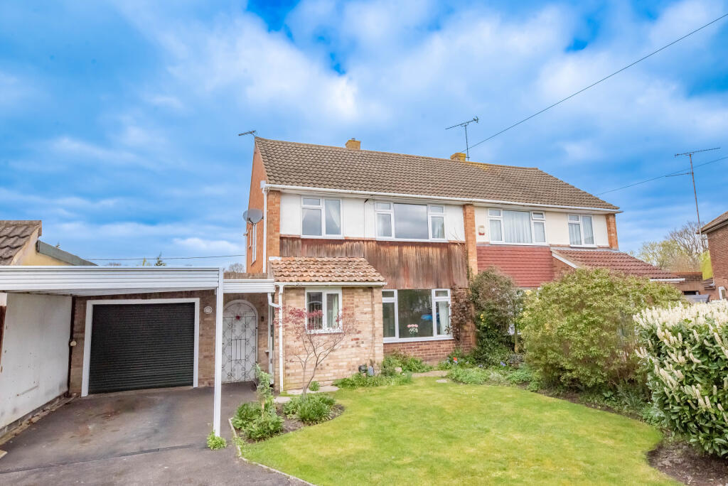 Main image of property: Rosary Gardens, Yateley, Hampshire, GU46