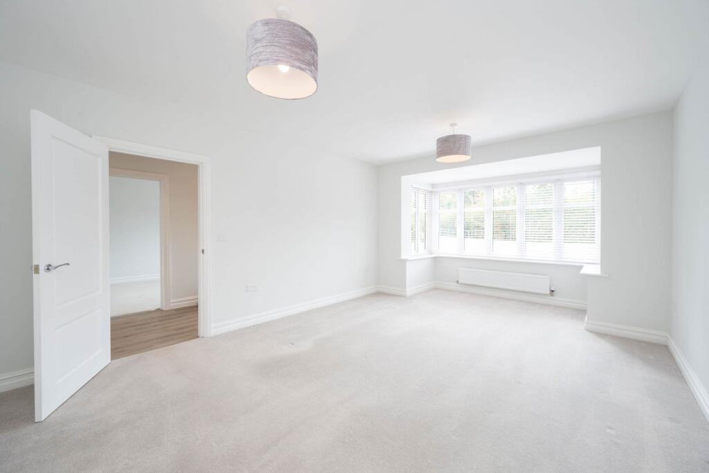 House in Horsham, Two Mile Ash, Southwater - View 3