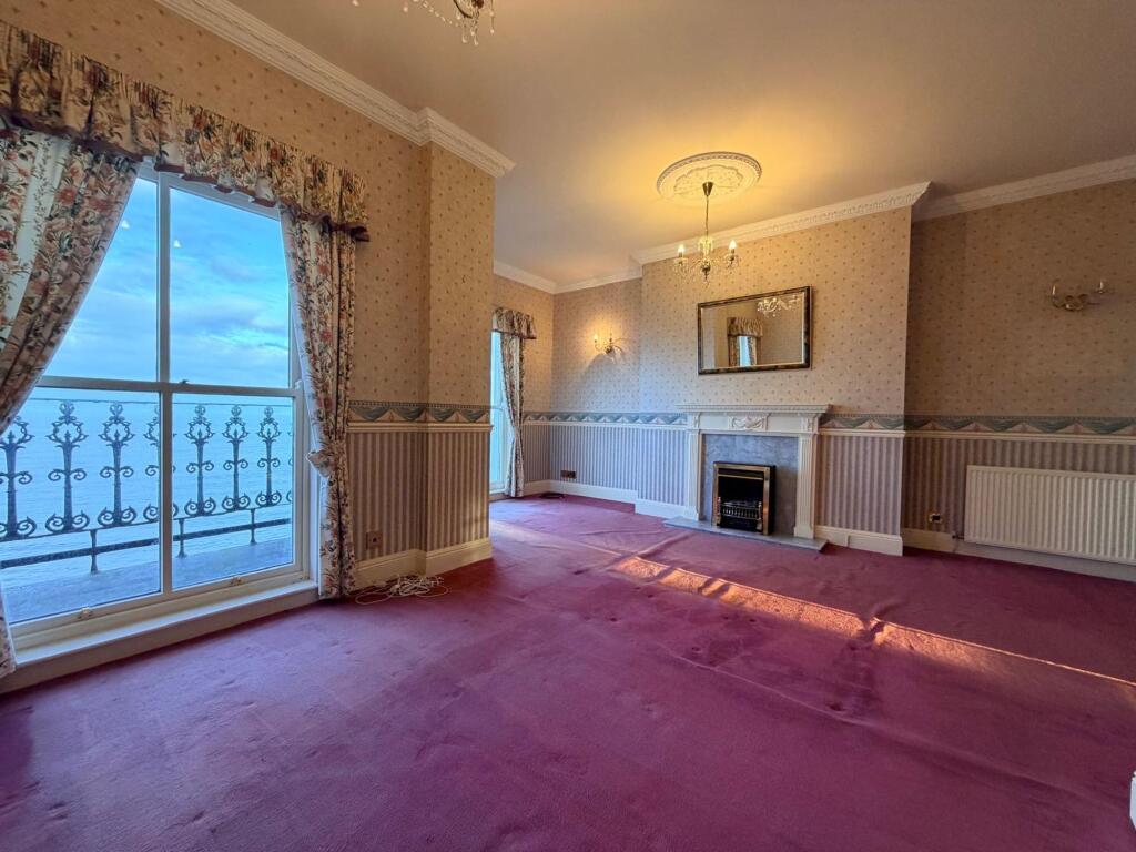 Esplanade, Scarborough, YO11 - View 3