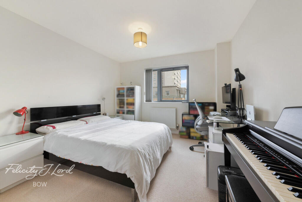 Main image of property: Merchant Street, London