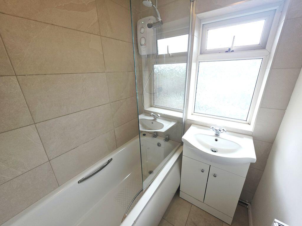 House in North Tyneside, North East - View 4