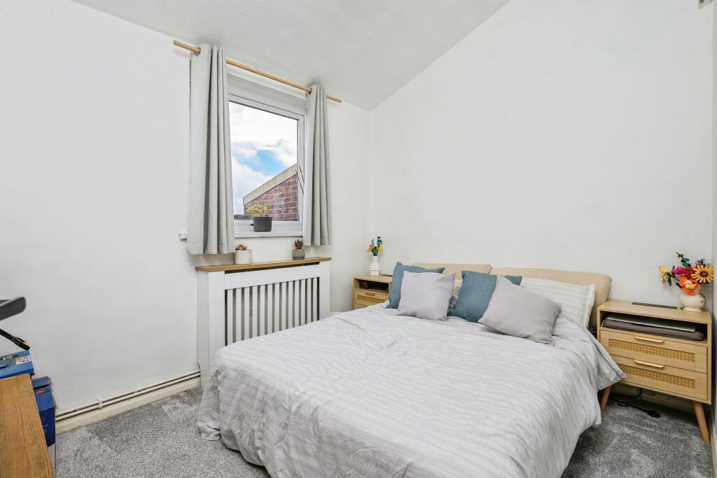 Apartment in Plymouth - View 5