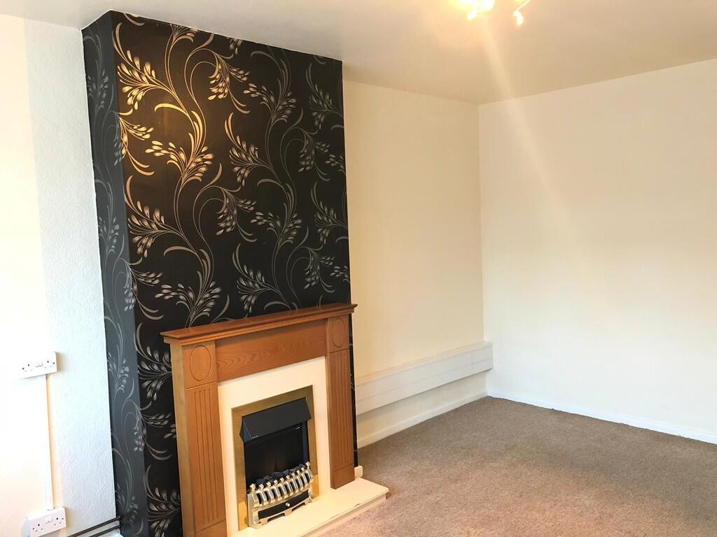 Pritchard Avenue, Wednesfield photo 3