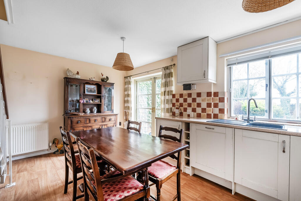 House in Sevenoaks, Otford - More