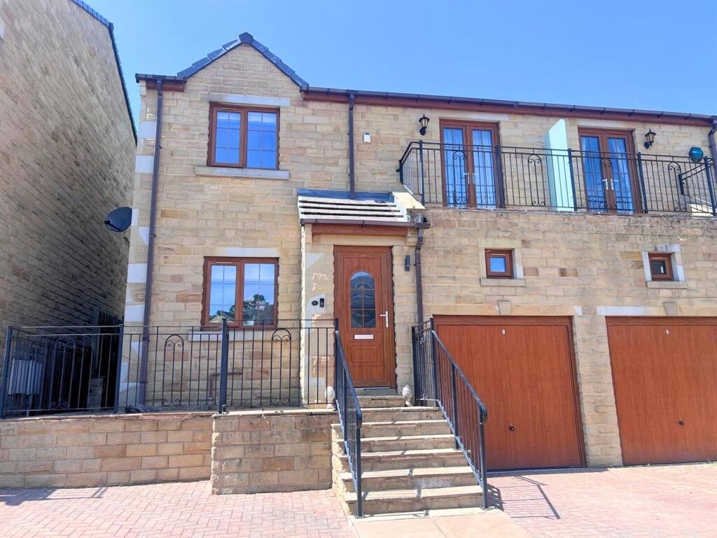 Main image of property: Greenside Court, Mirfield