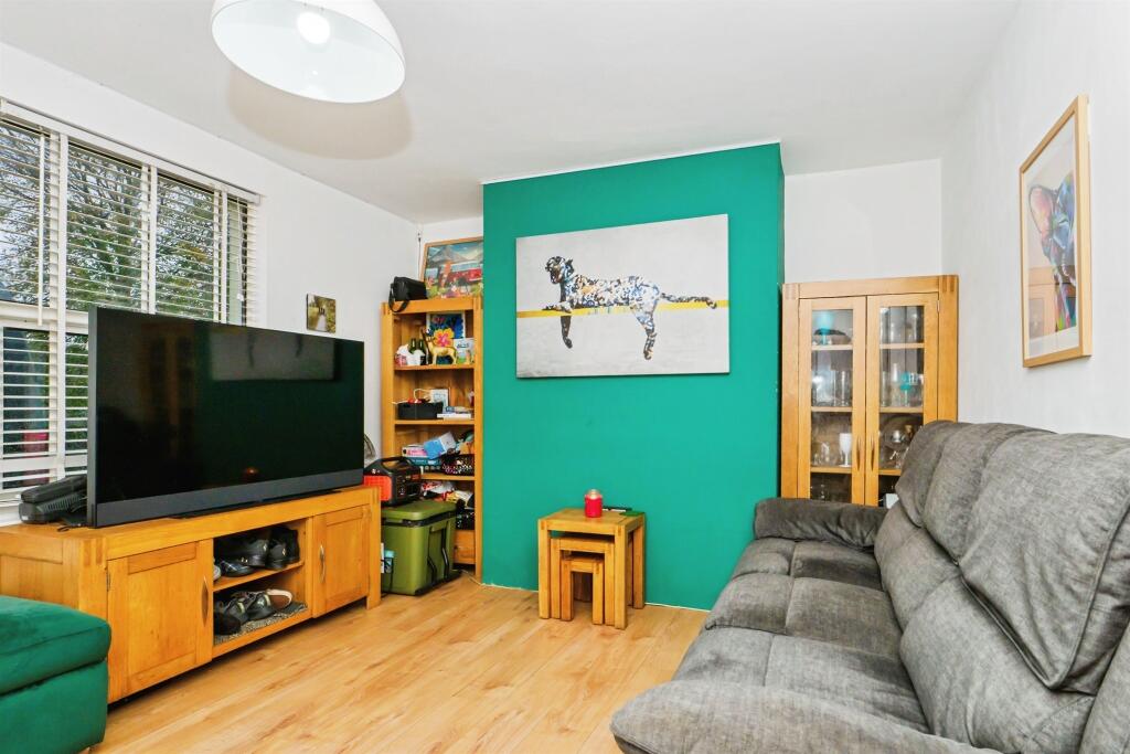 Main image of property: Kings Road, Aylesham, Canterbury