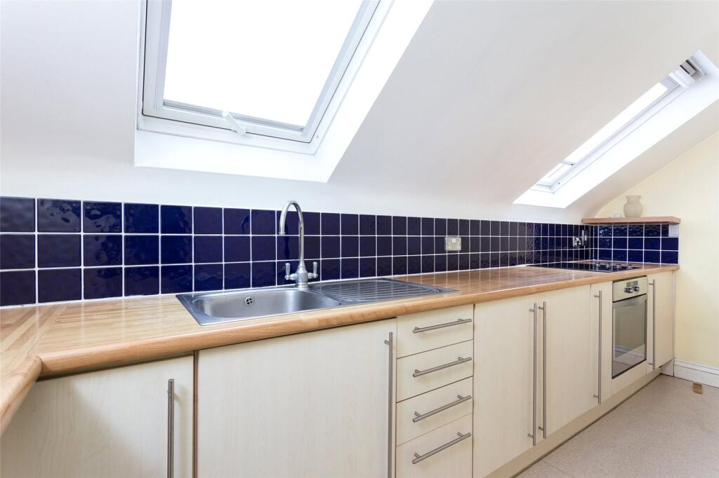 Apartment in London - View 5