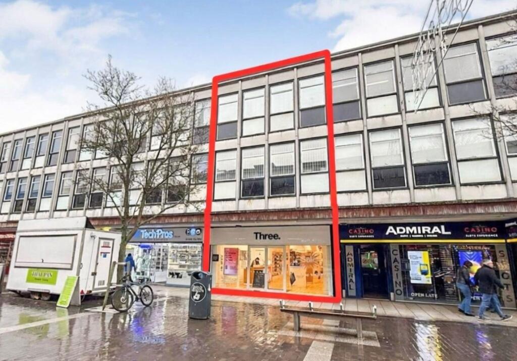 Main image of property: 63 Queensway, Stevenage, Hertfordshire, SG1 1DN