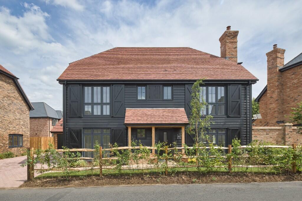 Main image of property: Seymour Road,
Rainham,
Gillingham,
ME8 8PY