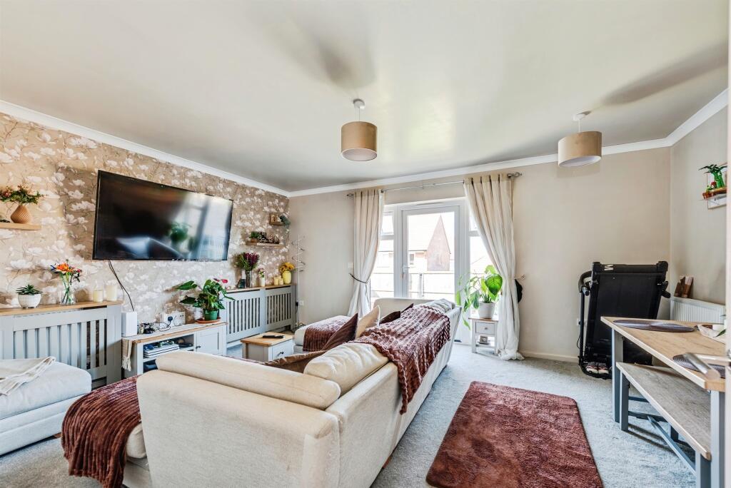 House in Faringdon, Great Faringdon - View 4