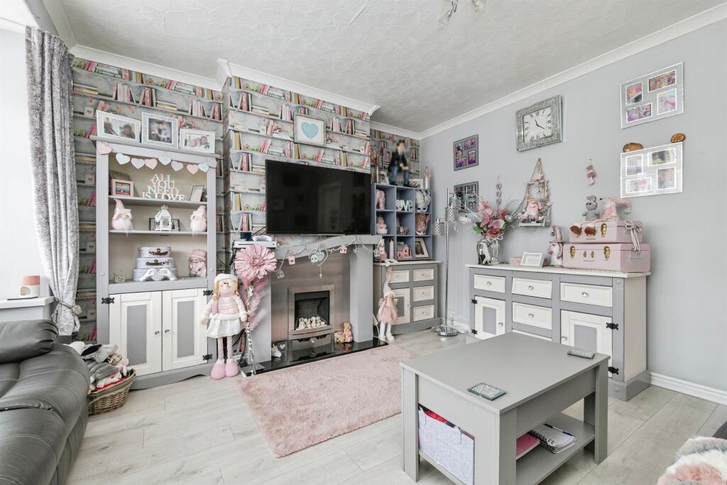 House in Stockton-on-Tees - More
