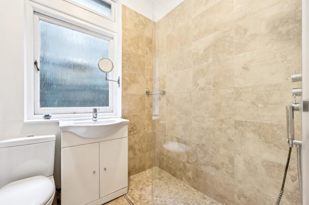 Apartment in London - View 2