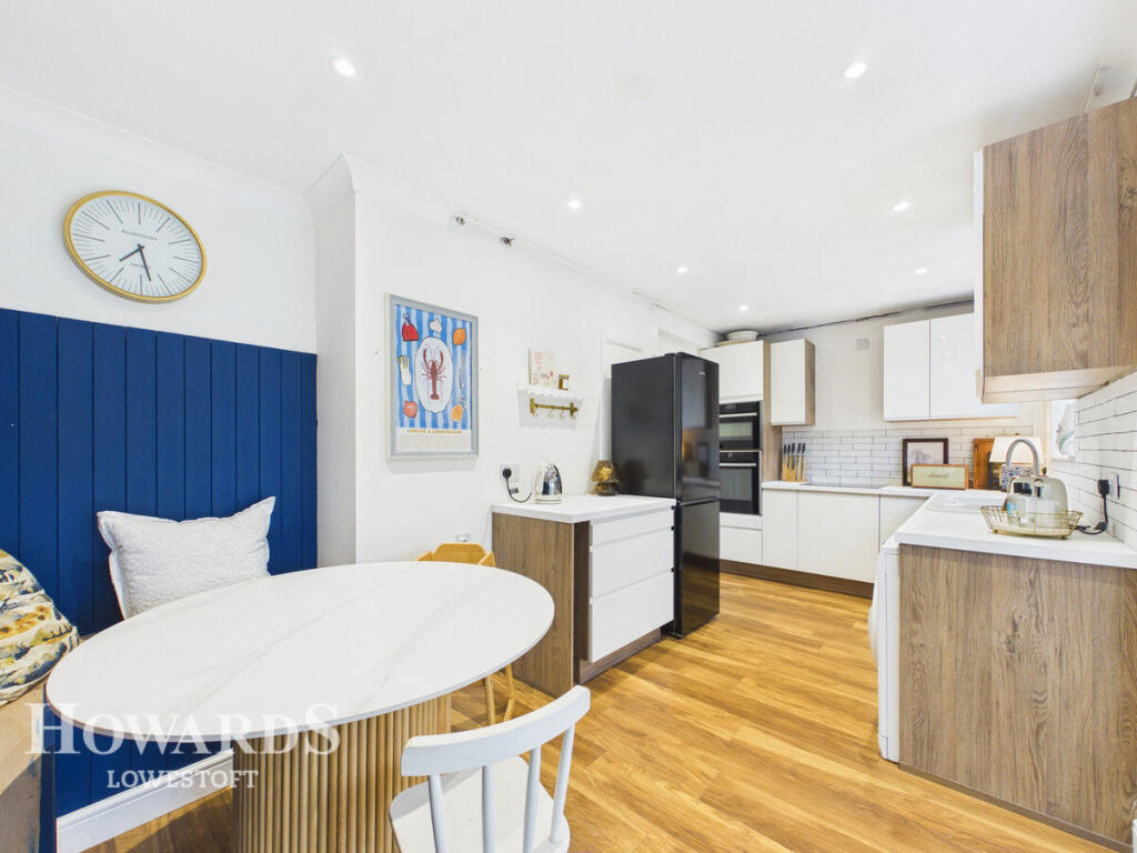Main image of property: Hillcrest Gardens, Lowestoft
