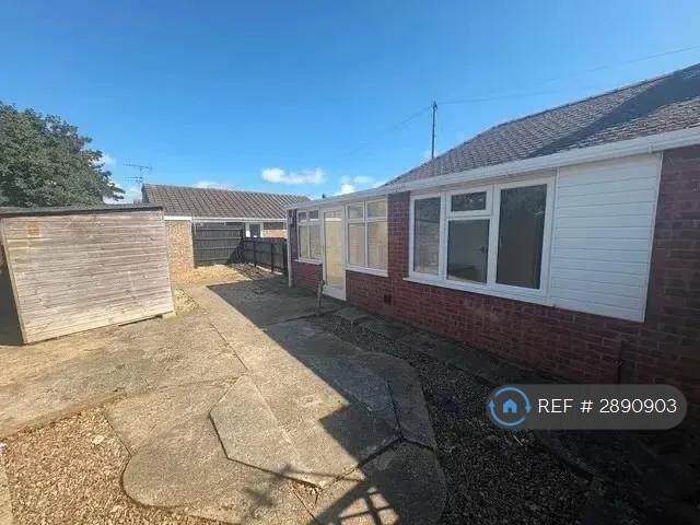 House in Lincoln - View 5