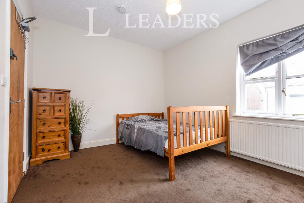 Main image of property: Oakley Street, Northamptonr, Northamptonshire, NN1