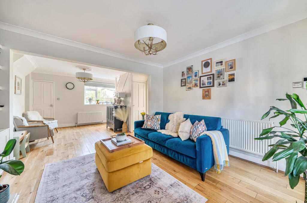 House in London - View 2